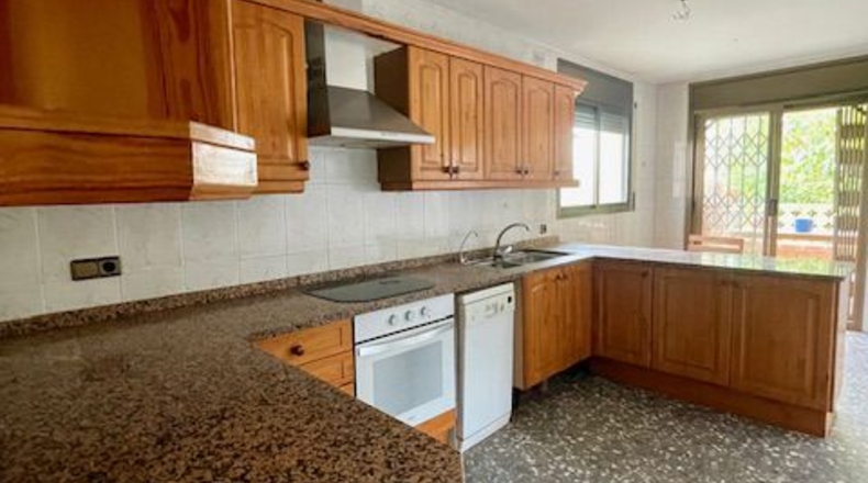 Barcelona - Вилафранка-дель-Пенедес - 18000m2