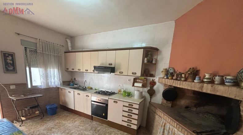 Ciudad Real - Фуенкальенте - 188m2
