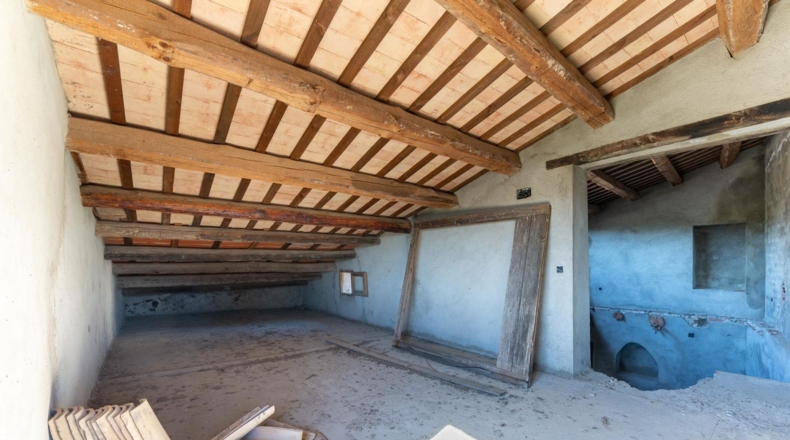 Жирона - Esponellà - 693m2