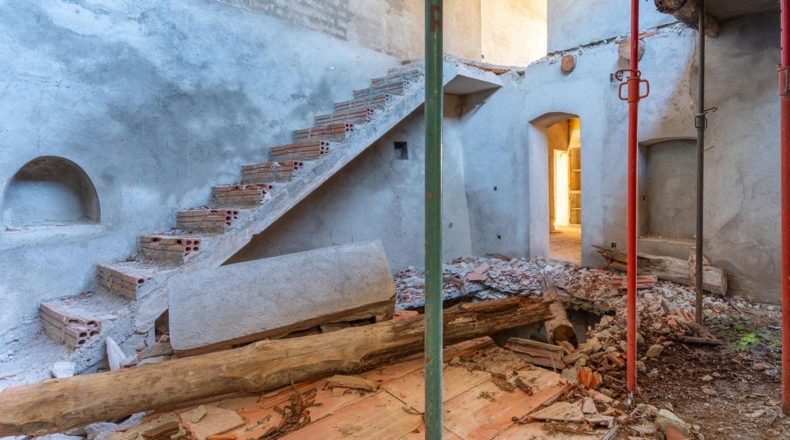 Жирона - Esponellà - 693m2