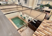 Chalet adosado con terreno en venta en Gelves ref: TR391007 foto