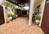 Chalet adosado con terreno en venta en Gelves ref: TR391007 foto