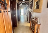 Chalet adosado con terreno en venta en Gelves ref: TR391007 foto