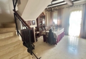 Chalet adosado con terreno en venta en Gelves ref: TR391007 foto