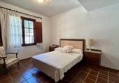 Chalet independiente con terreno en venta en Albacete ref: TR390910 foto