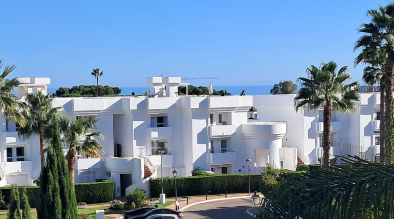 Málaga - Estepona - 2465m2