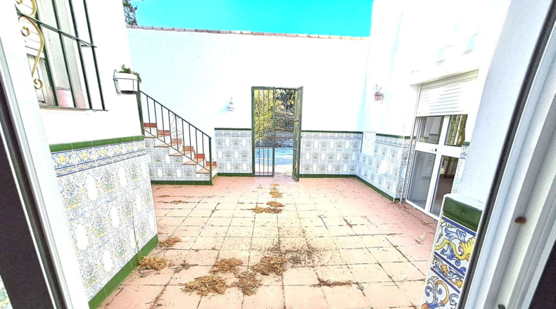 Málaga - Estepona - 2465m2
