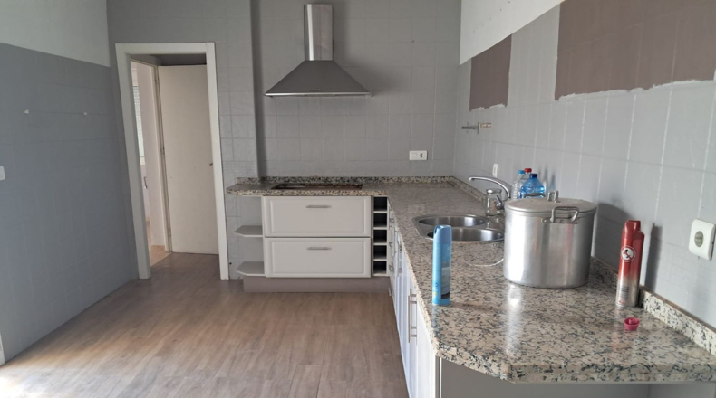 Málaga - Estepona - 2465m2