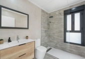 Chalet independiente con terreno en venta en Daya Nueva ref: TR390708 foto