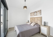 Chalet independiente con terreno en venta en Daya Nueva ref: TR390708 foto