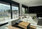 Chalet independiente con terreno en venta en Albacete ref: TR390883 foto