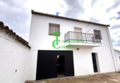 Casa de poble en venda a Santa Elena ref.: TR390803 foto