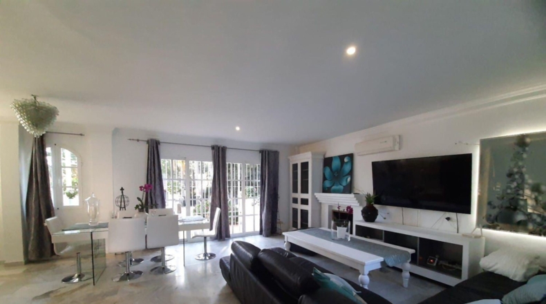 Málaga - Estepona - 2500m2