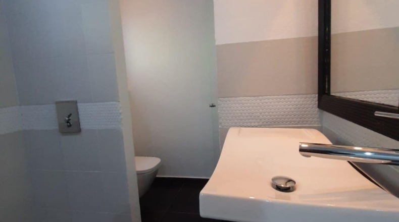Málaga - Estepona - 2500m2