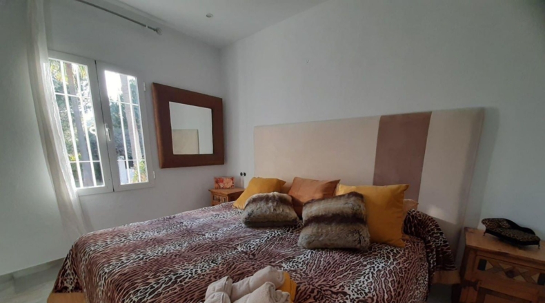 Málaga - Estepona - 2500m2
