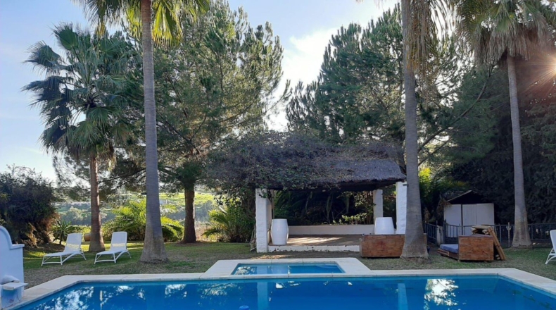 Málaga - Estepona - 2500m2