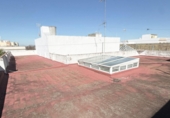 Дом с участком на продажу в городе Chiclana de la Frontera. Фото