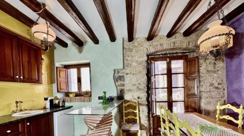Жирона - Torroella de Montgrí - 202m2