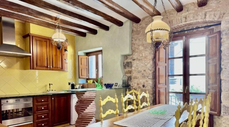 Жирона - Torroella de Montgrí - 202m2