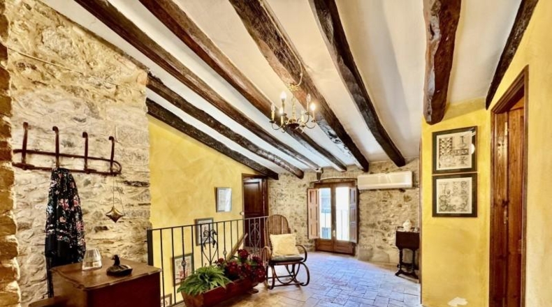 Жирона - Torroella de Montgrí - 202m2