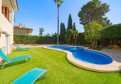 Chalet independiente con terreno en venta en la España, Madrid, ref: TR400359 foto
