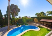 Chalet independiente con terreno en venta en la España, Madrid, ref: TR400359 foto