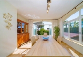 Chalet independiente con terreno en venta en la España, Madrid, ref: TR400359 foto