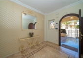 Chalet independiente con terreno en venta en la España, Madrid, ref: TR400359 foto