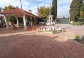 Chalet independiente con terreno en venta en la España, Crevillente, ref: TR400360 foto