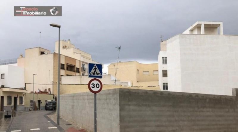 Almeria - Roquetas de Mar - 641m2