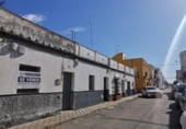 Дом с участком на продажу в городе Los Palacios y Villafranca Фото