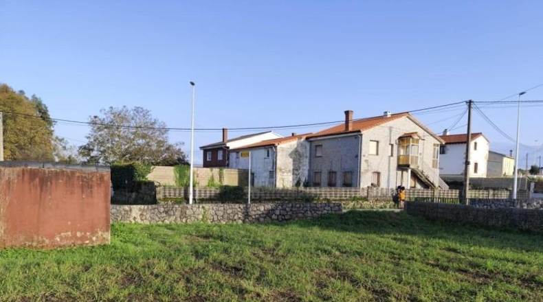Cantabria - Santa Cruz de Bezana - 815m2