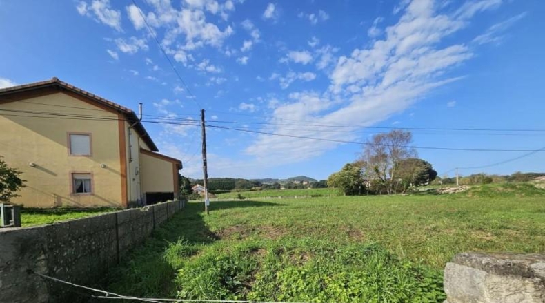 Cantabria - Santa Cruz de Bezana - 815m2