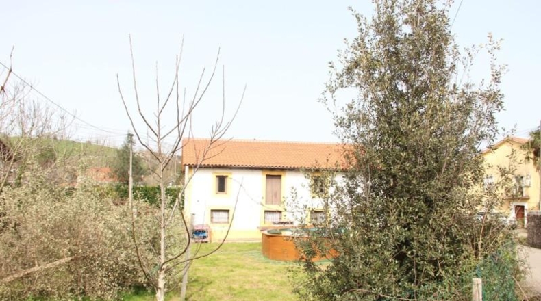 Cantabria - Barrio Montarrón - 899m2