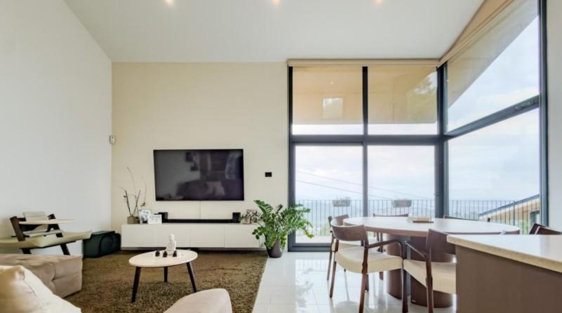 Barcelona - Corbera de Llobregat - 218m2