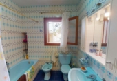 Отдельно стоящий дом с участком на продажу в городе Pilar de la Horadada Фото