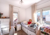 Дом с участком на продажу в городе Rubí Фото