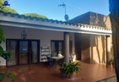 Chalet independiente con terreno en venta en la España, Chiclana de la Frontera, ref: TR392346 foto