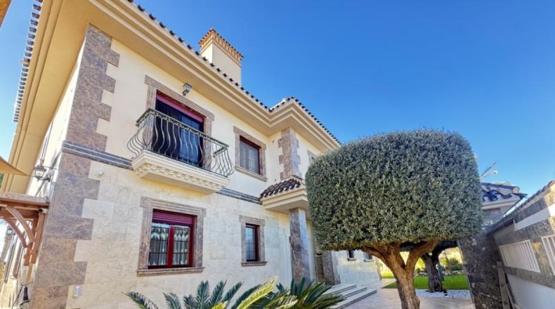 Alicante - Orihuela - 765m2