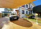 Chalet independiente con terreno en venta en la España, Orihuela, ref: TR392385 foto