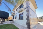 Chalet independiente con terreno en venta en la España, Orihuela, ref: TR392385 foto