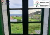 Отдельно стоящий дом с участком на продажу в городе Ferrol. Фото
