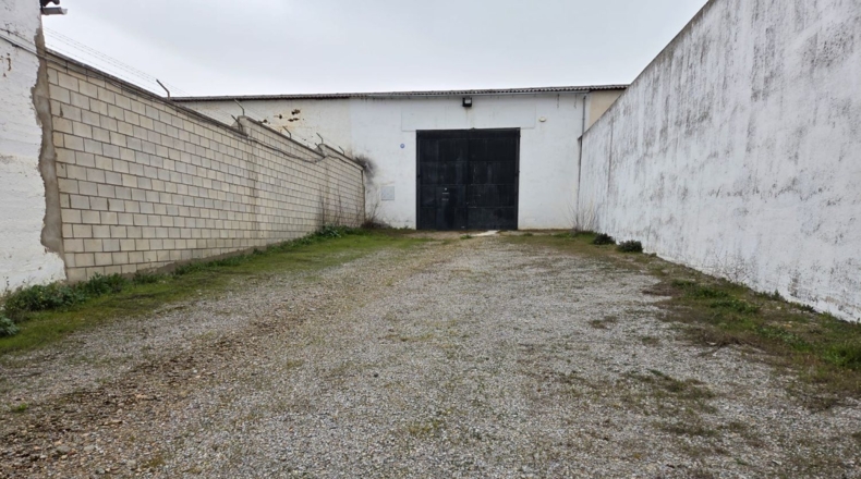 Badajoz - Azuaga - 571m2