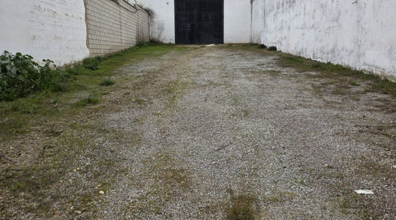Badajoz - Azuaga - 571m2
