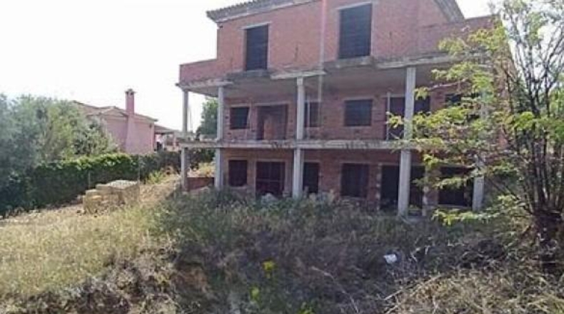Sevilla - Castilblanco de los Arroyos - 730m2