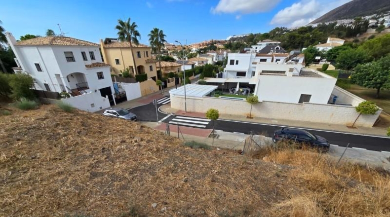 Málaga - Benalmádena - 922m2