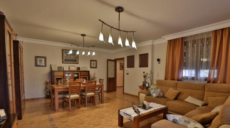 Granada - Альболоте - 219m2