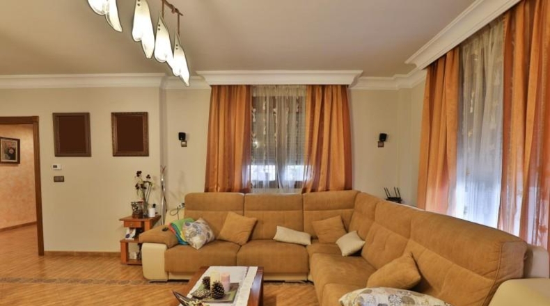 Granada - Альболоте - 219m2