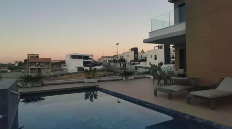 Alicante - Dehesa de Campoamor - 407m2
