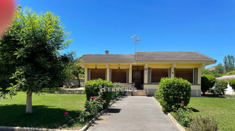 La Rioja - Лардеро - 1000m2